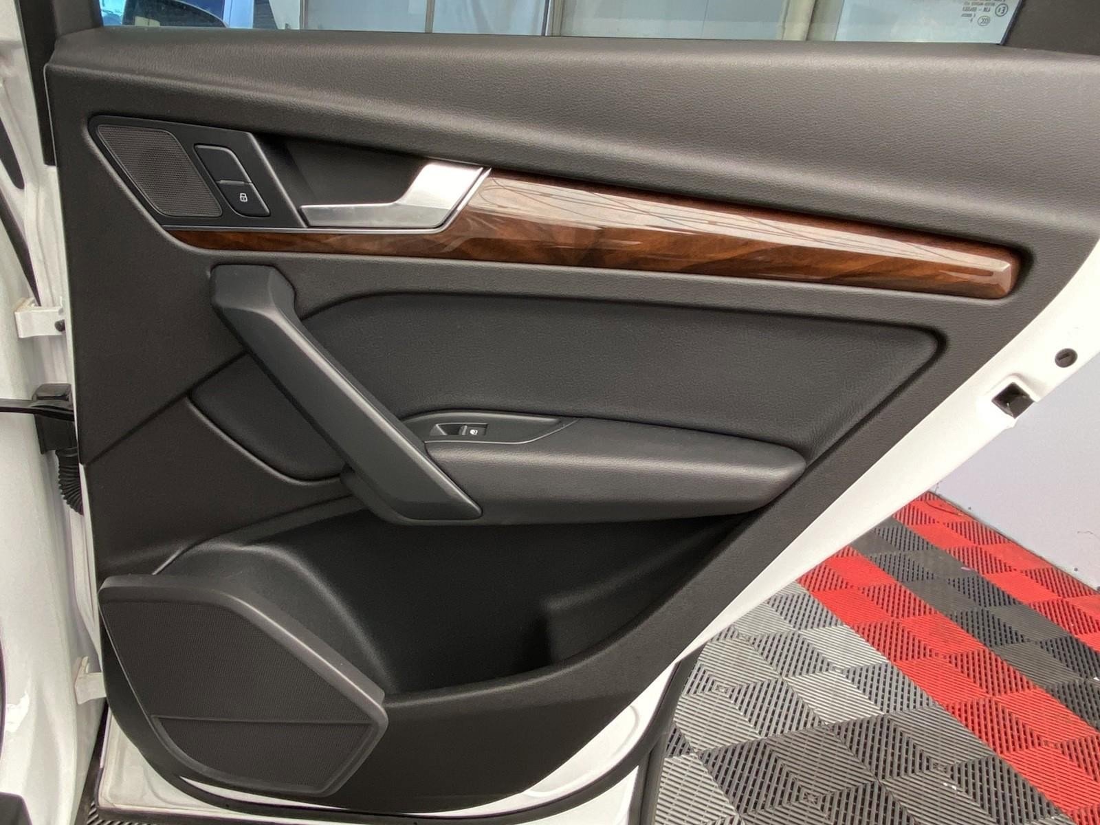 Used 2018 Audi Q5 2.0T Premium Plus w/ Premium Plus Package image 10