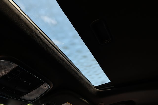 Used 2022 Jeep Grand Cherokee Limited RWD image 20