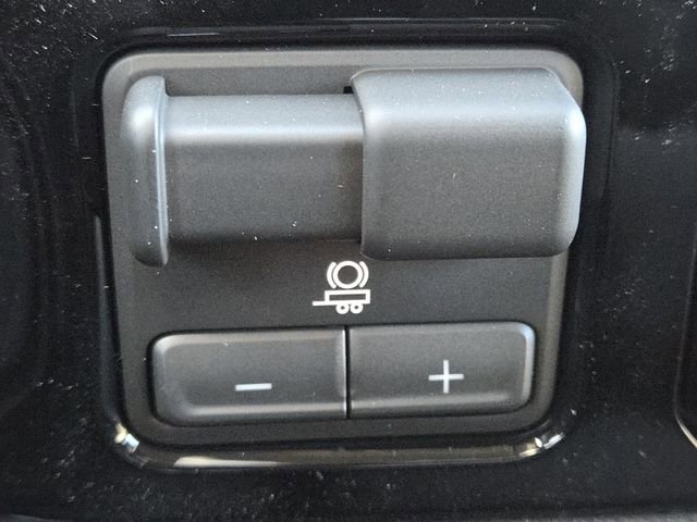 New 2026 GMC Sierra 1500 Elevation image 7