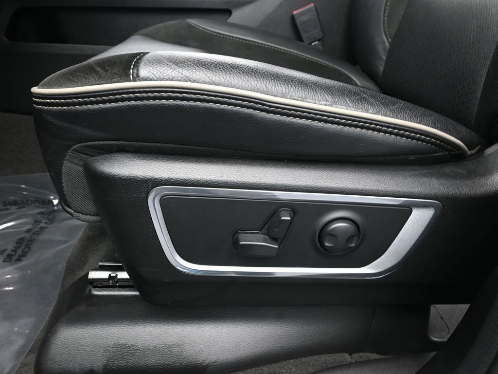 Used 2023 RAM 1500 Laramie image 19