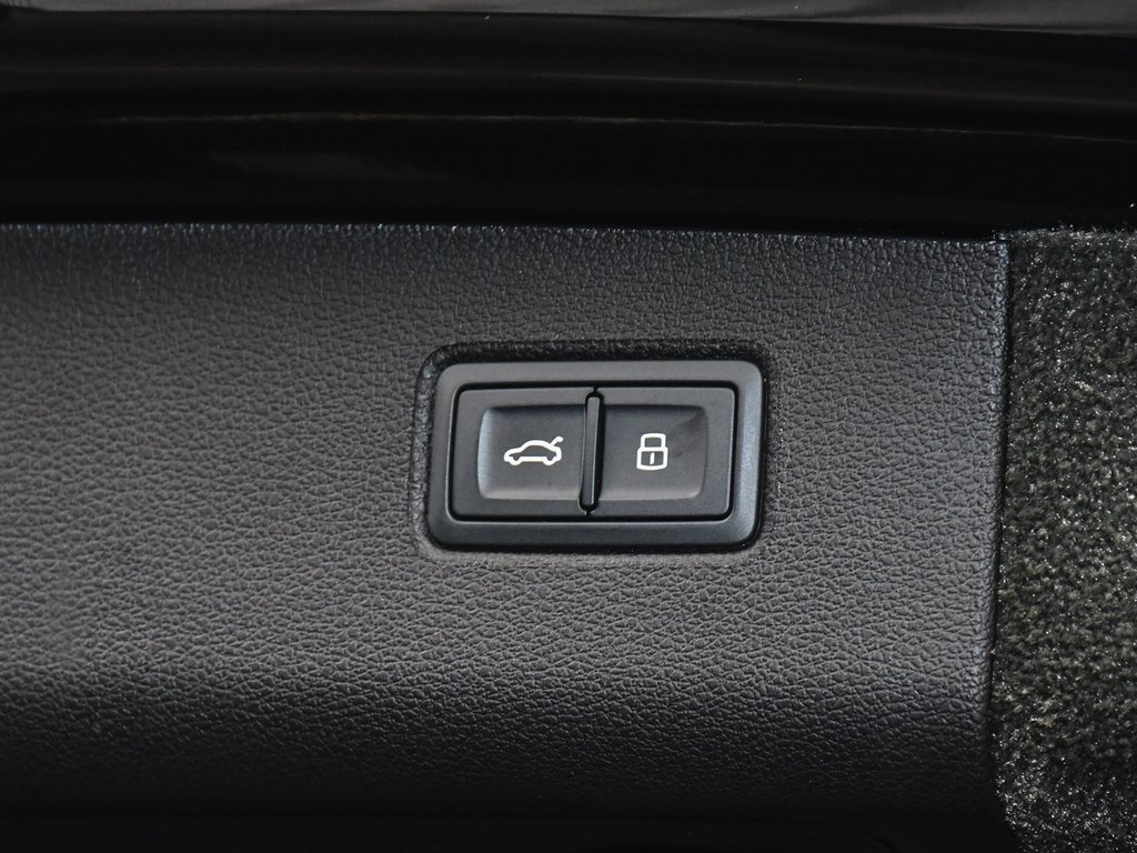 Used 2023 Bentley Bentayga AWD/4WD image 91