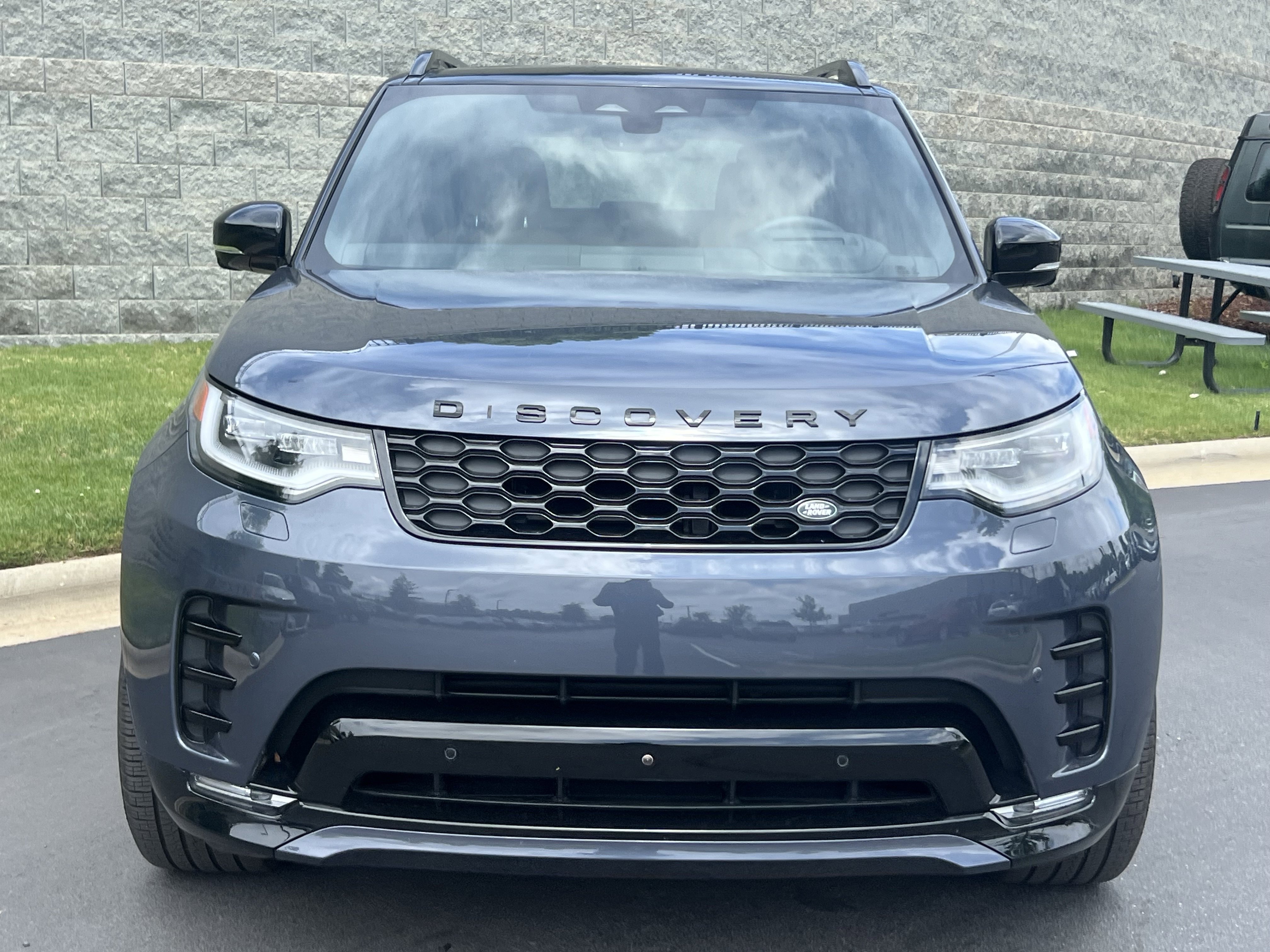Certified 2025 Land Rover Discovery Dynamic SE AWD/4WD image 10