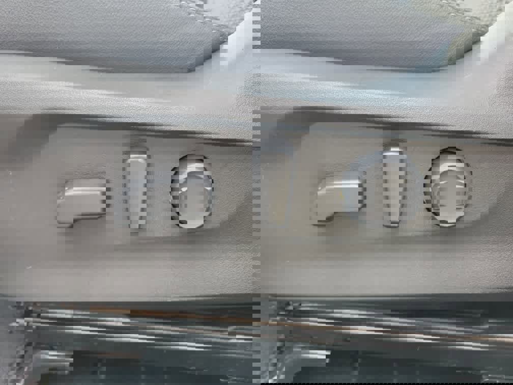 Used 2019 Subaru Forester Premium w/ All-Weather Package image 25