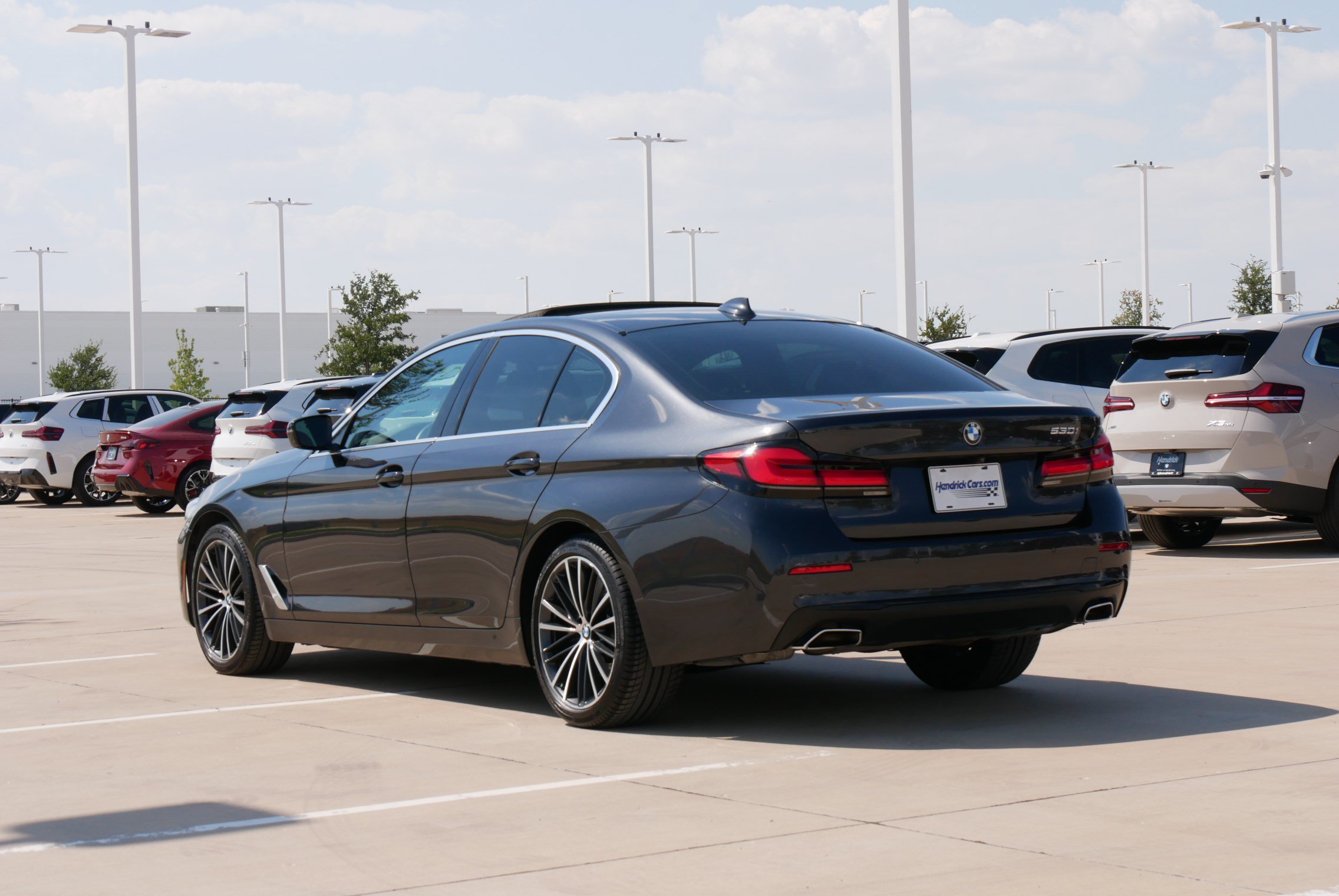 Used 2022 BMW 530i w/ Premium Package RWD image 7