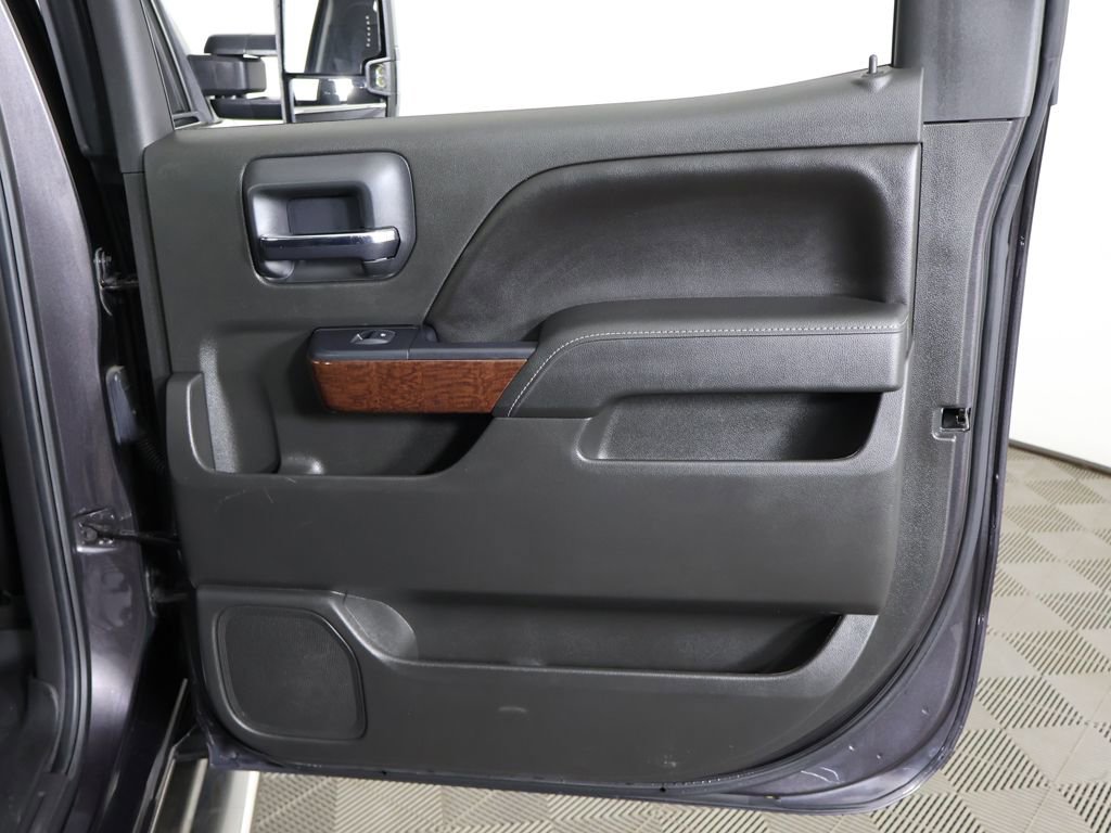 Used 2015 GMC Sierra 1500 SLE w/ SLE Value Package AWD/4WD image 23