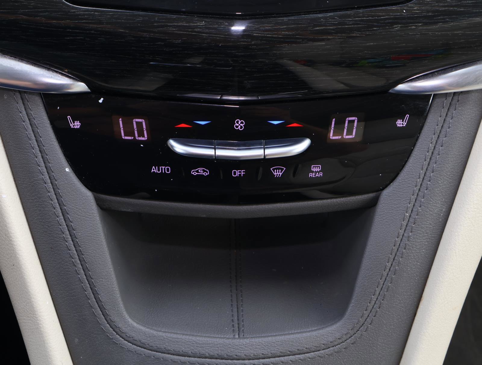 Certified 2021 Cadillac XT6 Premium Luxury image 31