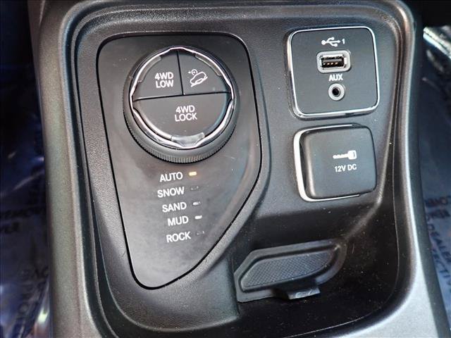 Used 2021 Jeep Compass Trailhawk AWD/4WD image 18