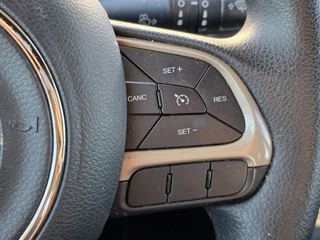 Used 2017 Jeep Renegade Sport w/ Power & Air Group image 29