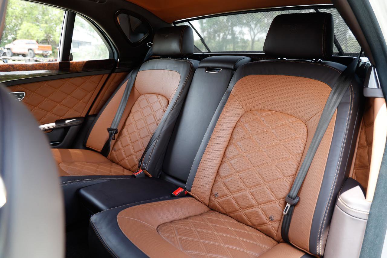 Used 2016 Bentley Mulsanne Speed RWD image 10