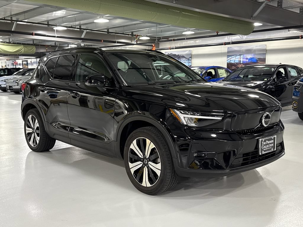 Certified 2023 Volvo XC40 Recharge Plus w/ Protection Package Premier AWD/4WD image 1