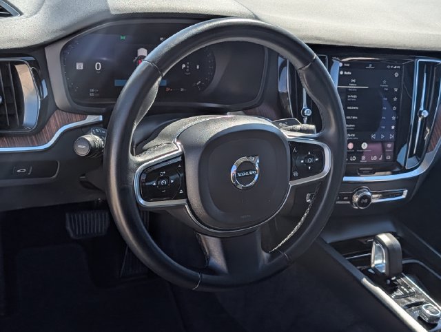 Used 2024 Volvo S60 B5 Plus FWD image 16