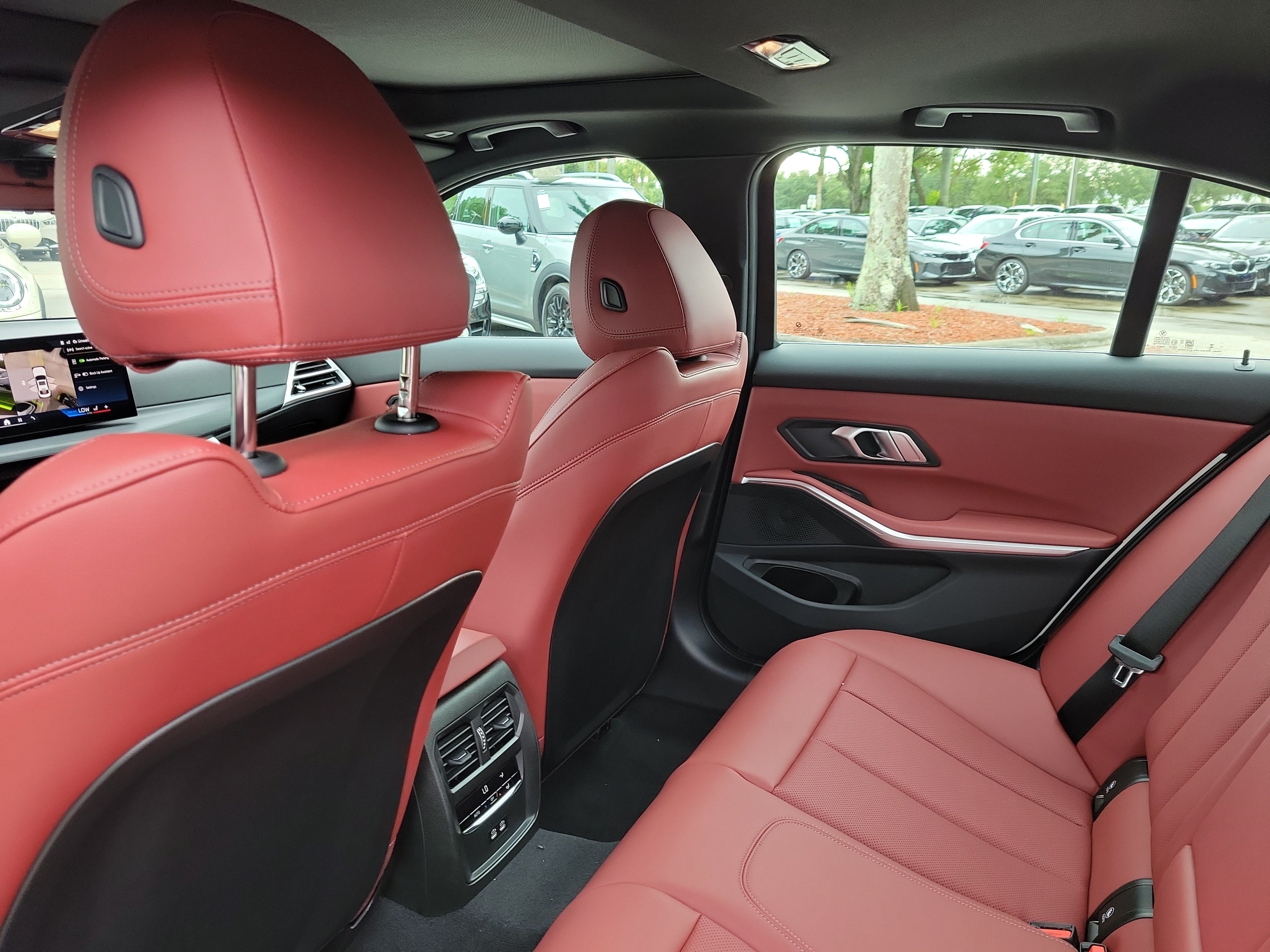 New 2026 BMW 330i Sedan w/ Convenience Package RWD image 9