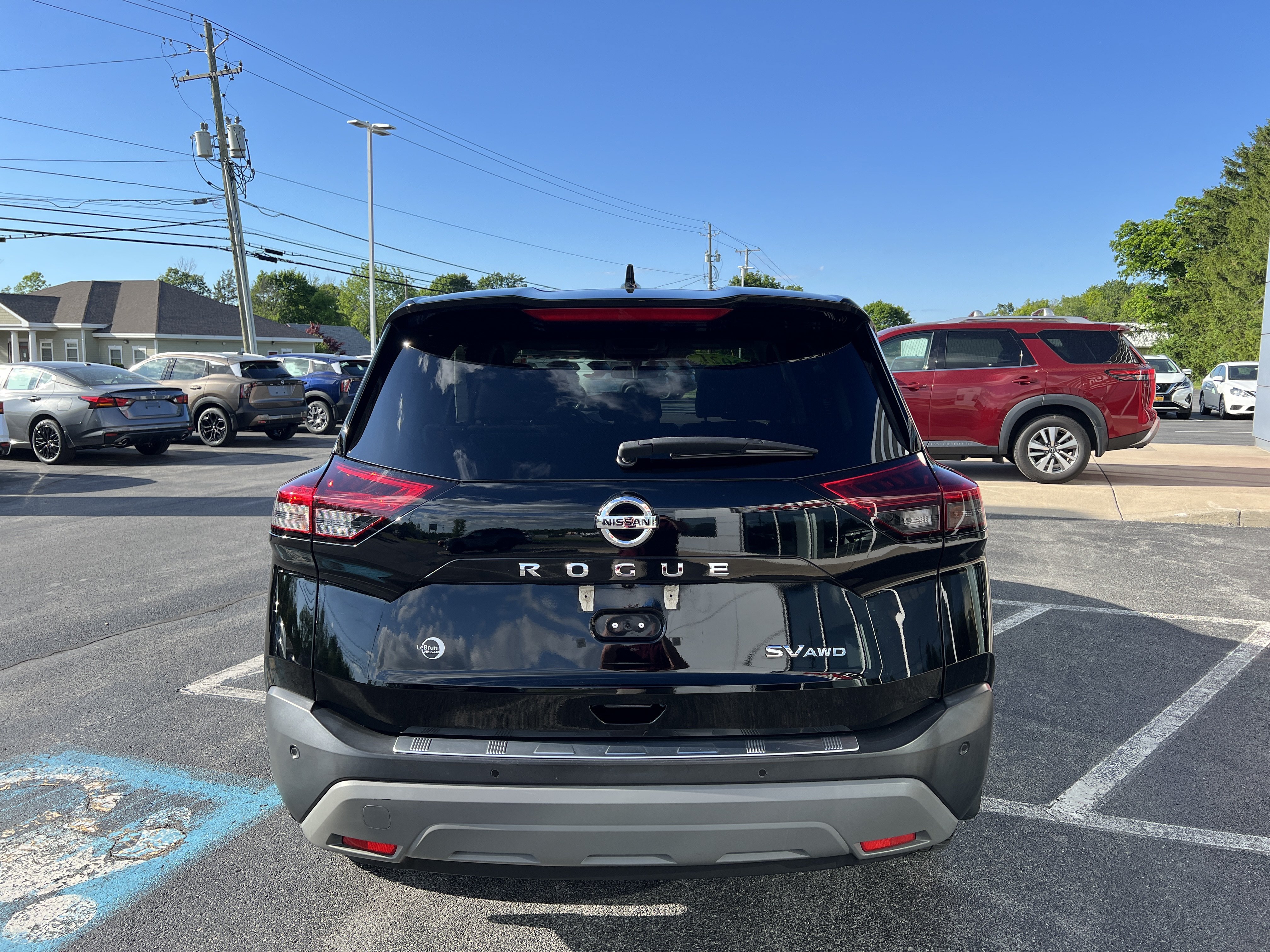 Used 2021 Nissan Rogue SV AWD/4WD image 6