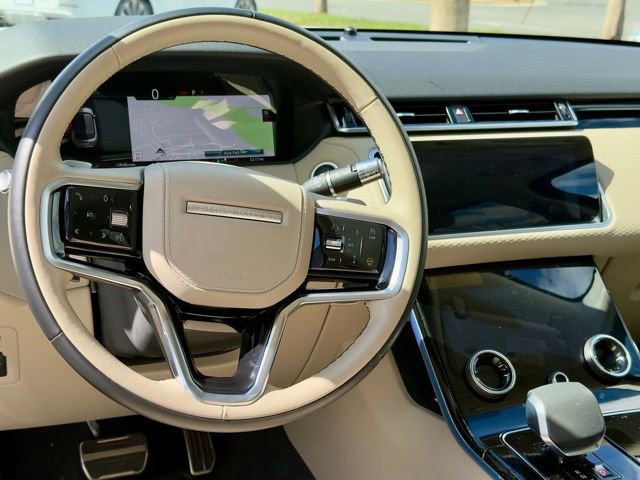 Used 2023 Land Rover Range Rover Velar R-Dynamic S image 9