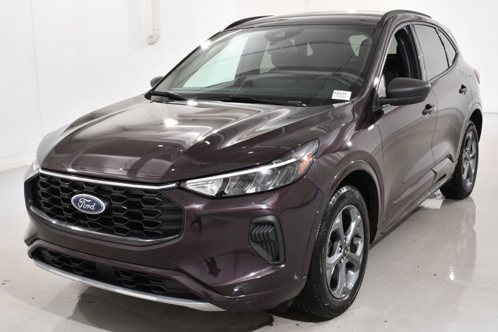 Used 2023 Ford Escape ST-Line w/ Tech Pack #1 image 2