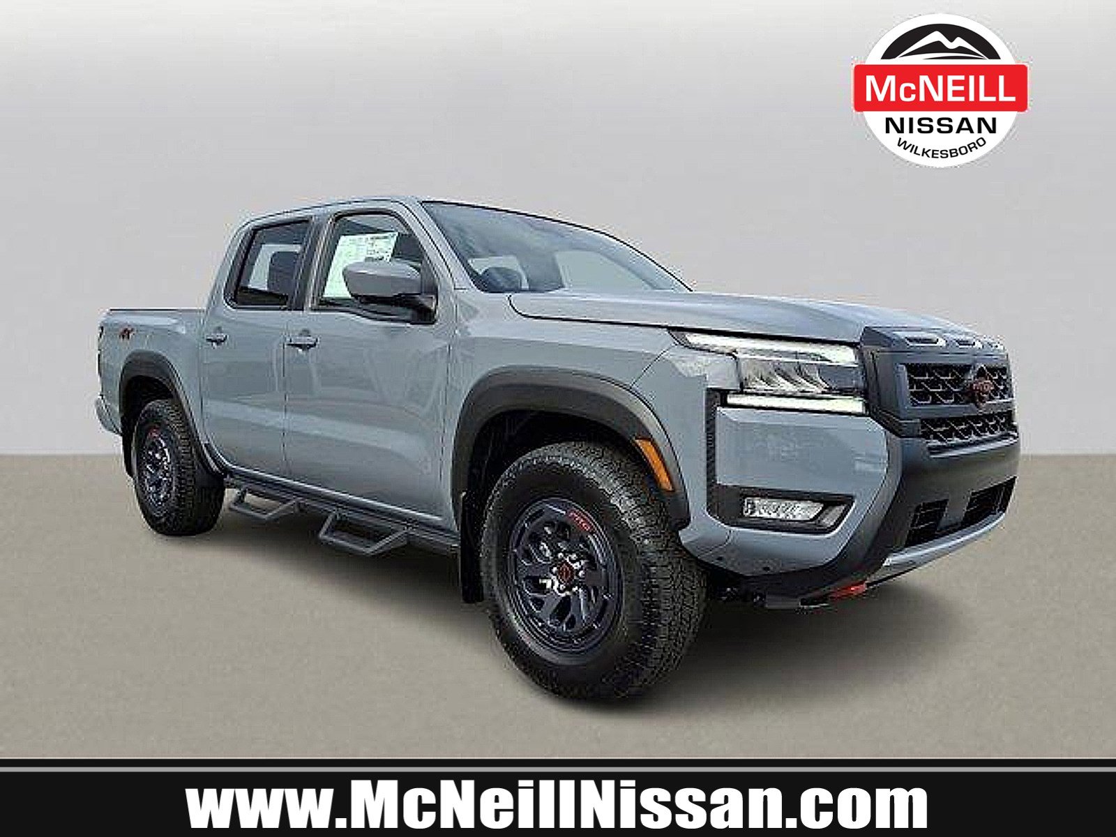 New 2025 Nissan Frontier PRO-4X w/ Pro Premium Package