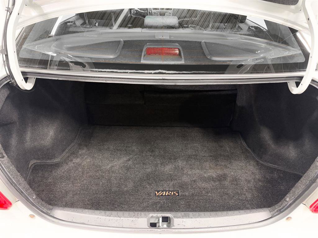 Used 2009 Toyota Yaris Sedan image 9