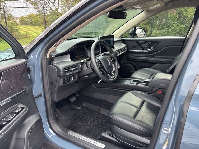 Certified 2025 Lincoln Corsair FWD image 13