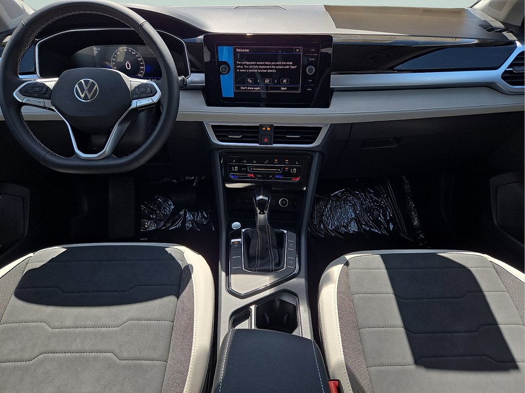 New 2026 Volkswagen Taos SE FWD image 13