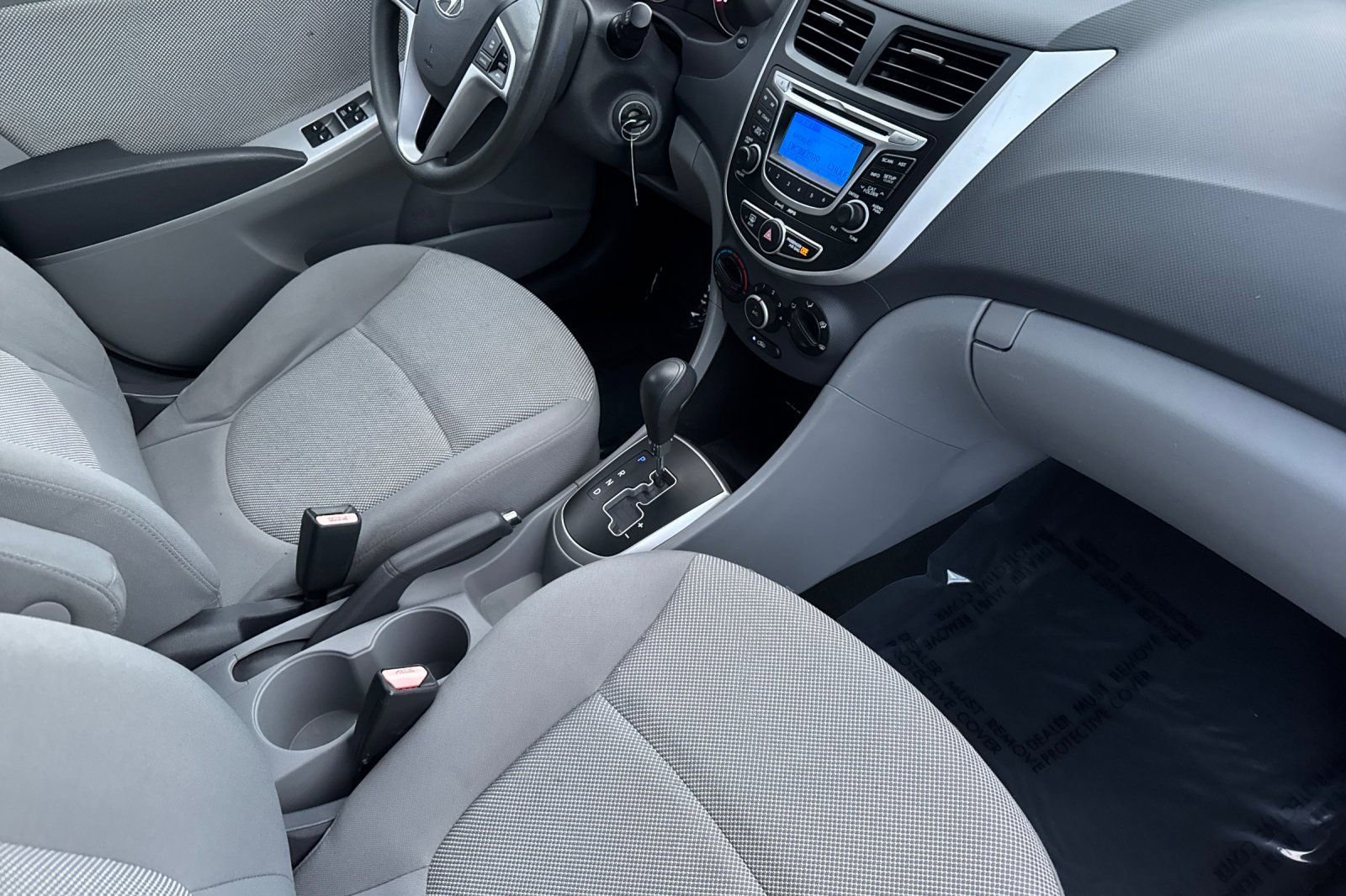 Used 2012 Hyundai Accent GS image 17