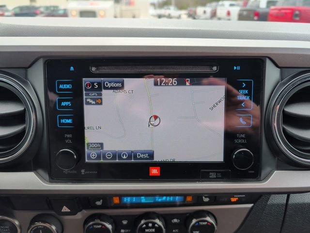 Used 2016 Toyota Tacoma Limited w/ Towing Package image 26