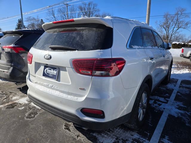 Used 2019 Kia Sorento LX w/ LX Convenience Package image 4
