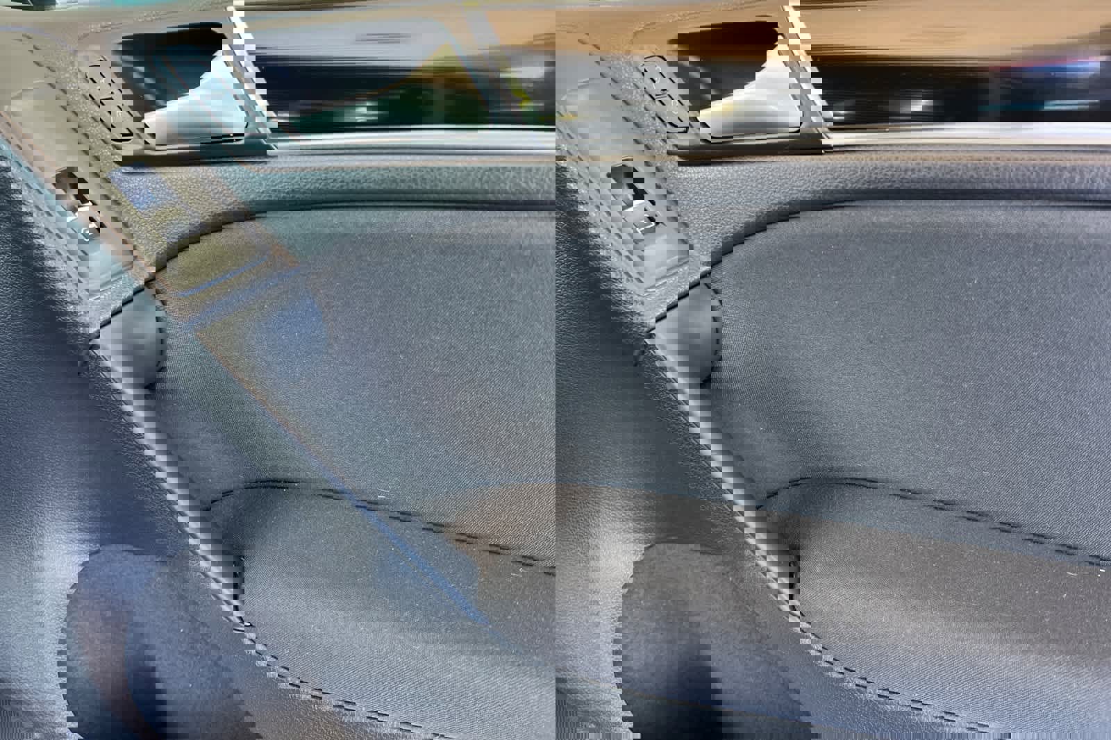 Used 2012 Volkswagen GTI 4-Door image 19