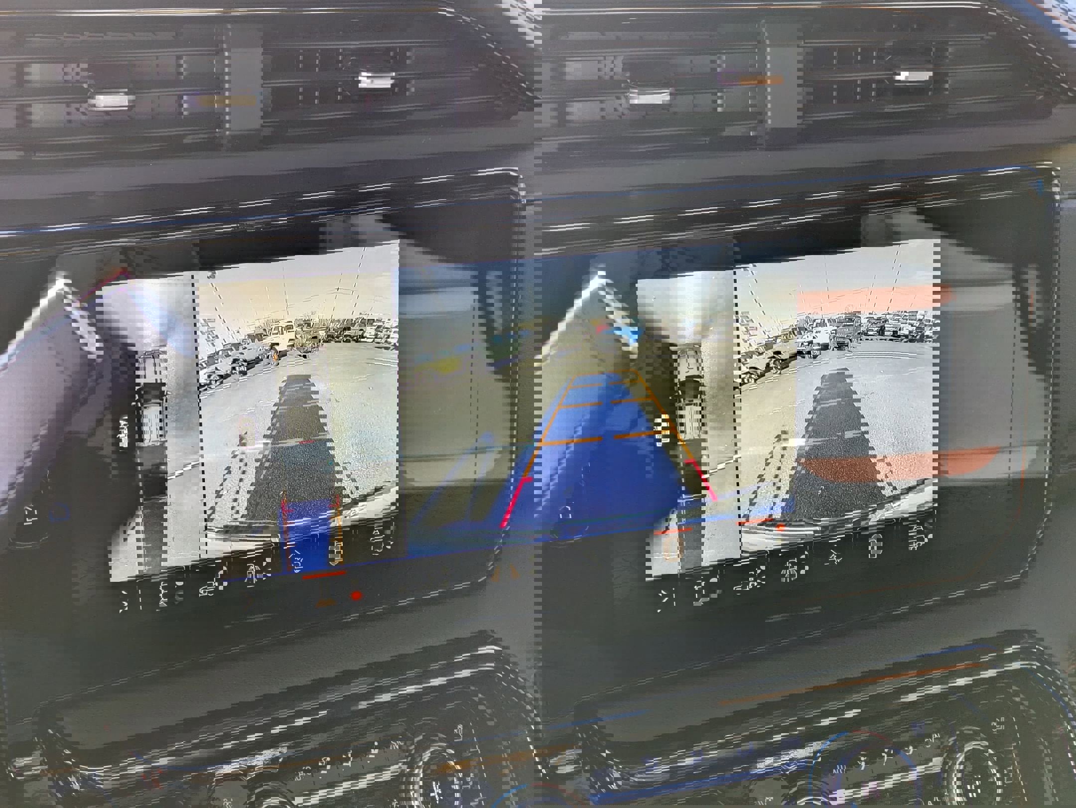 Used 2024 GMC Sierra 2500 AT4 w/ AT4 Premium Plus Package image 23