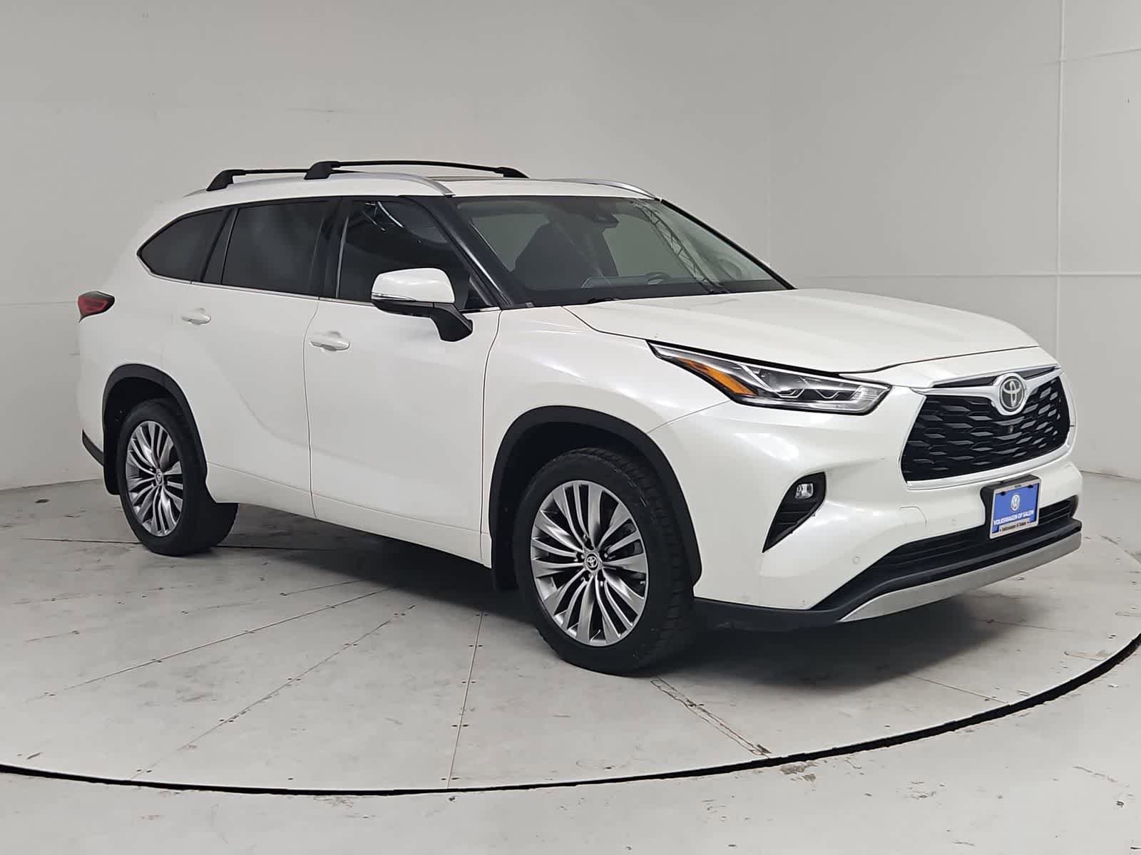 Used 2020 Toyota Highlander Platinum AWD/4WD image 8