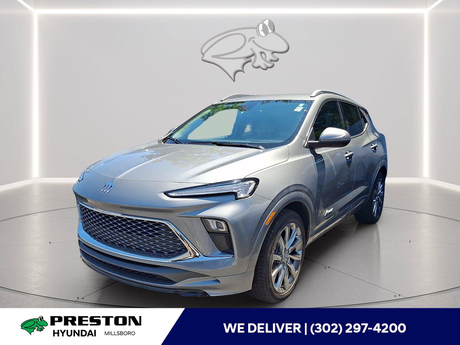 Used 2024 Buick Encore GX Avenir w/ Avenir Convenience Package FWD image 1
