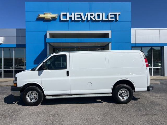 Used 2024 Chevrolet Express 2500 w/ Driver Convenience Package image 15