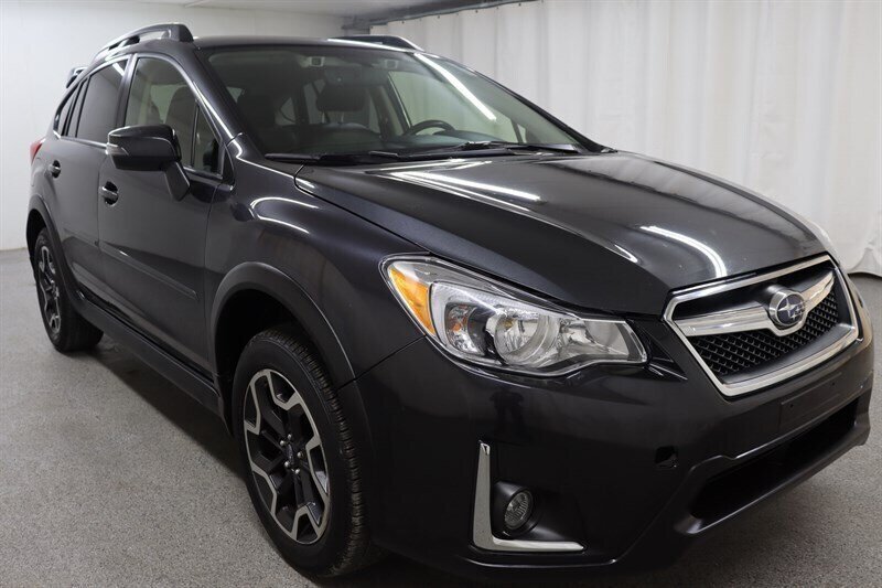 Used 2017 Subaru Crosstrek 2.0i Limited AWD/4WD image 1