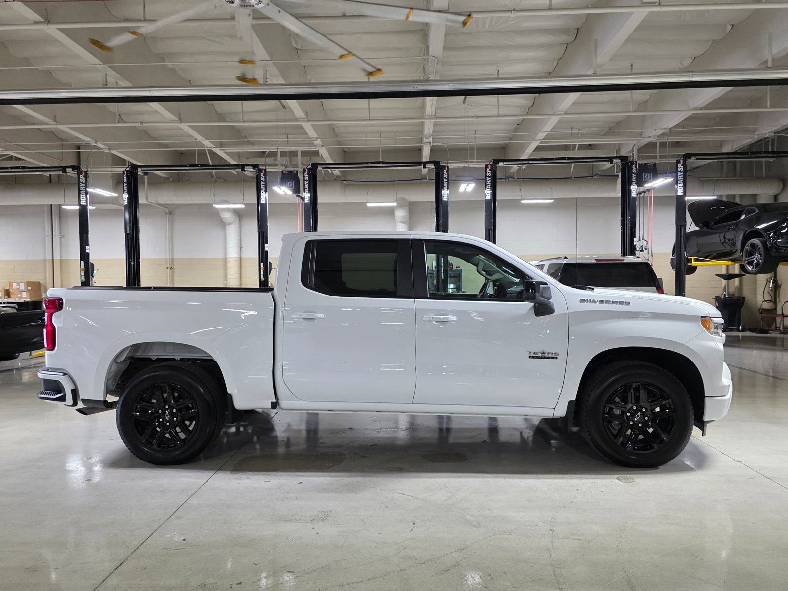 Used 2024 Chevrolet Silverado 1500 RST RWD image 8