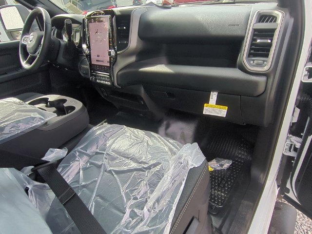 New 2026 RAM 3500 Tradesman AWD/4WD image 37