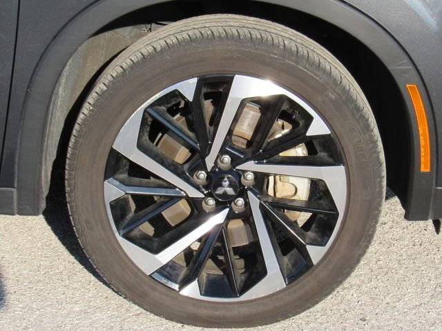 Used 2024 Mitsubishi Outlander SE image 10