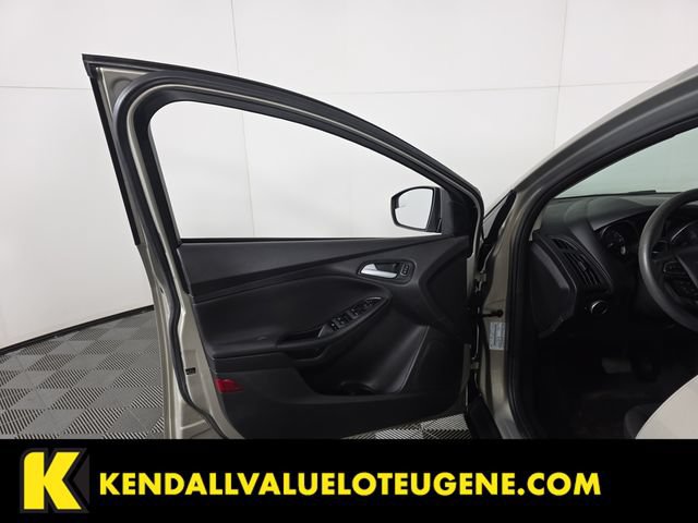 Used 2015 Ford Focus SE FWD image 20