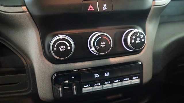 Used 2022 RAM 5500 Tradesman w/ Chrome Appearance Group AWD/4WD image 14