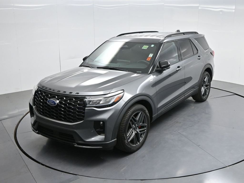 Used 2025 Ford Explorer ST-Line w/ Premium Package image 46