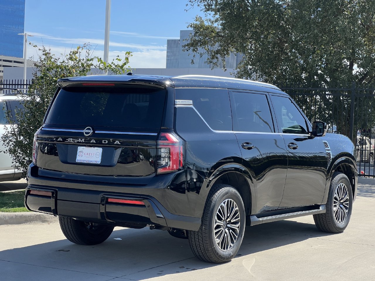 New 2027 Nissan Armada SL AWD/4WD image 4