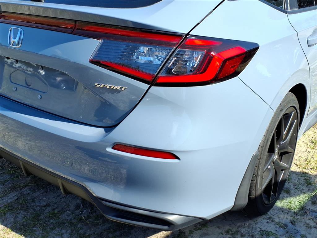 Used 2023 Honda Civic Sport image 8