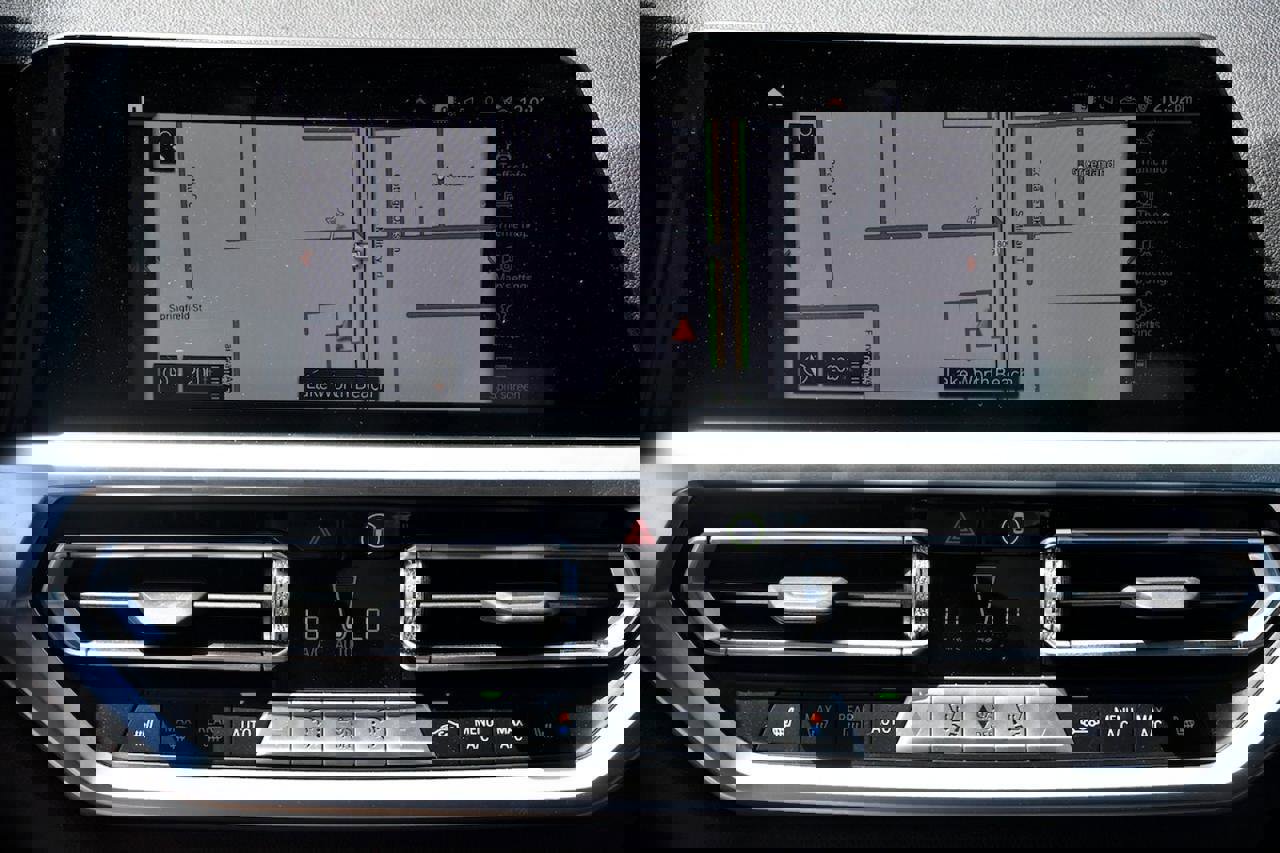 Used 2022 BMW 330i Sedan w/ Premium Package 2 image 27