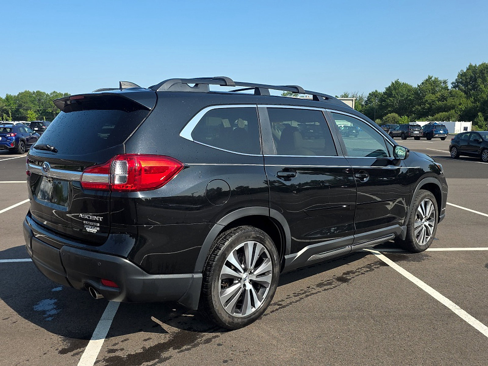 Used 2021 Subaru Ascent Limited w/ Technology Package AWD/4WD image 4