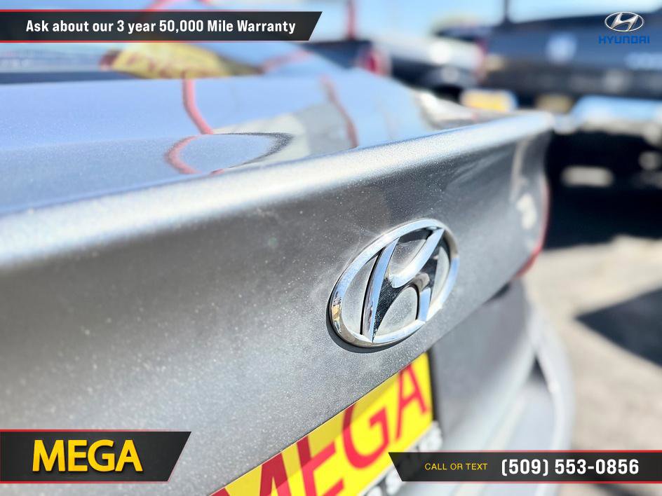 Used 2017 Hyundai Elantra SE image 22