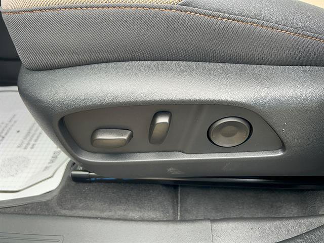 New 2026 Chevrolet Equinox ACTIV w/ Convenience Package III FWD image 12