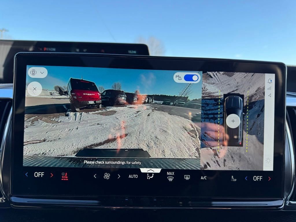 New 2026 Ford Expedition Platinum w/ Stealth Performance Package image 22