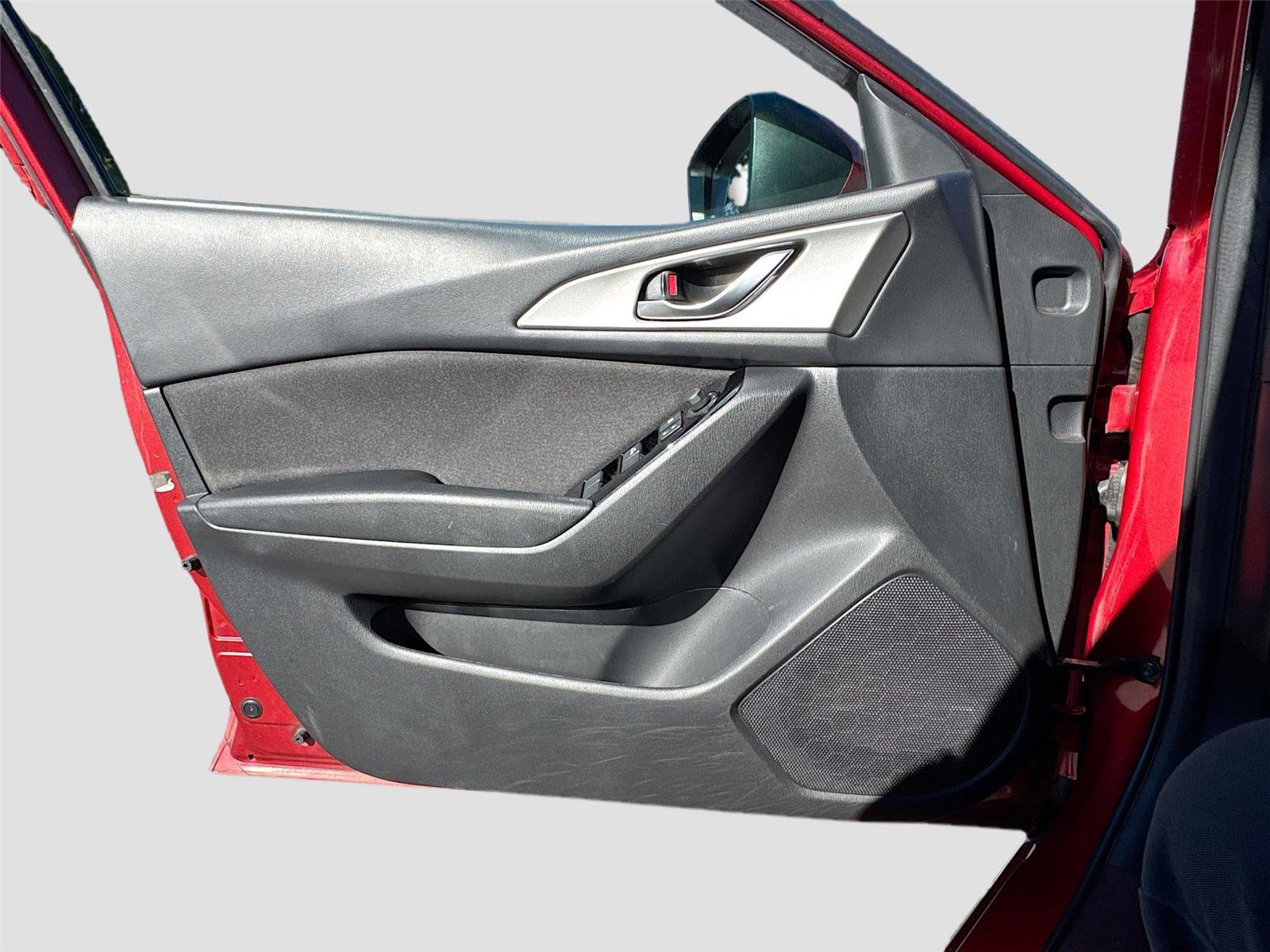 Used 2017 MAZDA MAZDA3 Sport image 17