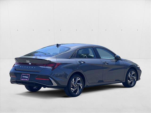New 2025 Hyundai Elantra Sport image 2