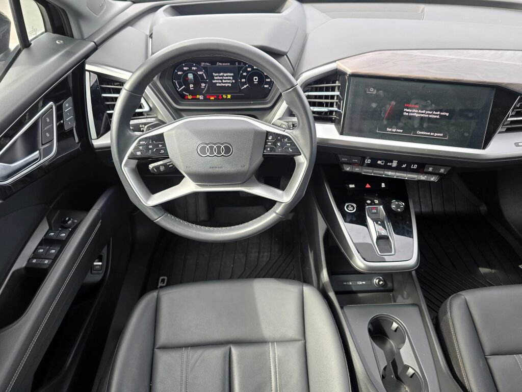 Used 2022 Audi Q4 e-tron Prestige image 2