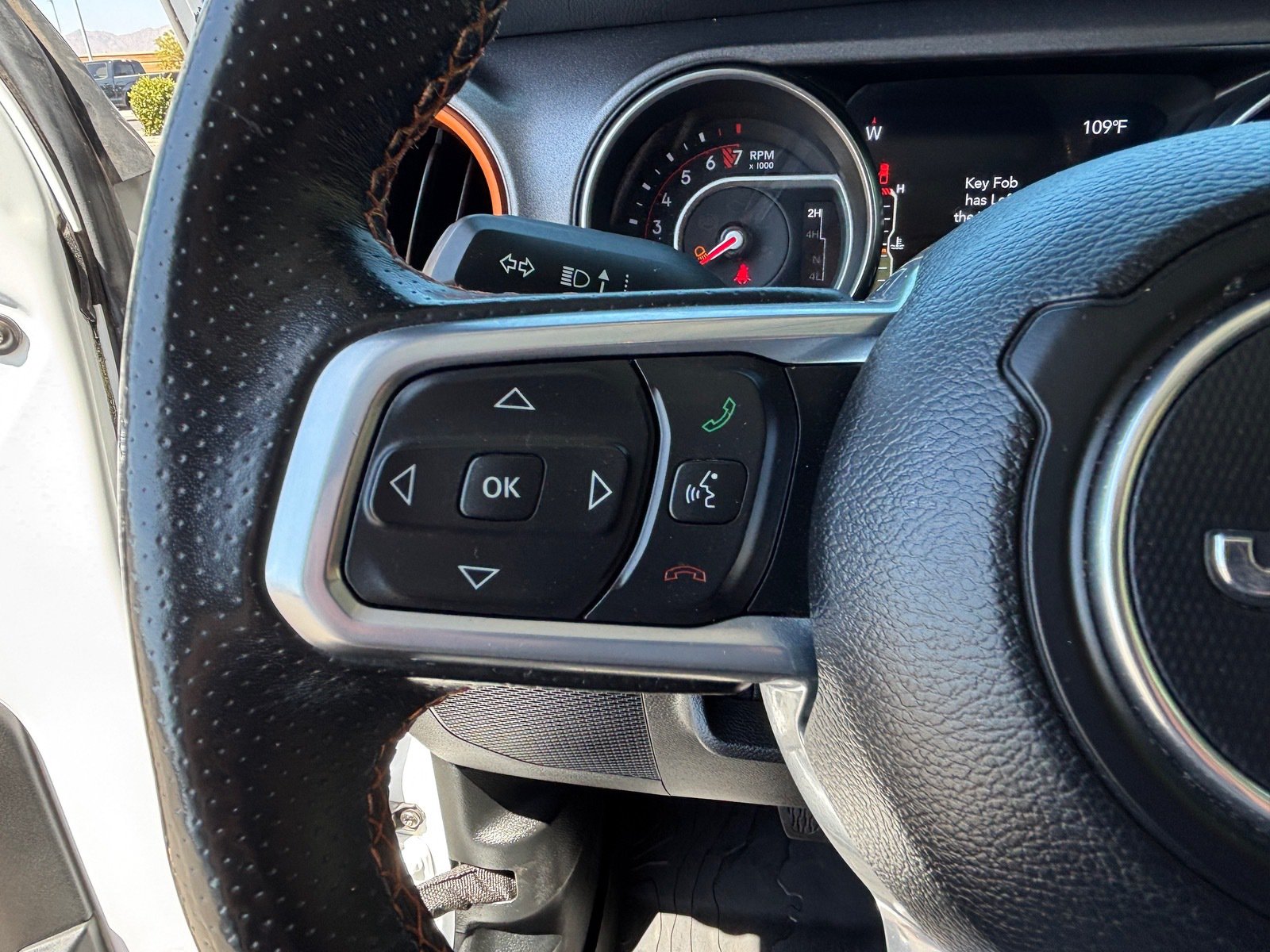 Used 2020 Jeep Gladiator Mojave AWD/4WD image 22