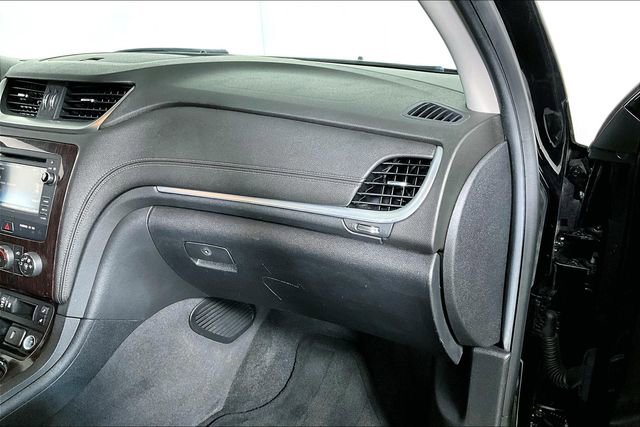 Used 2017 Chevrolet Traverse LT image 14